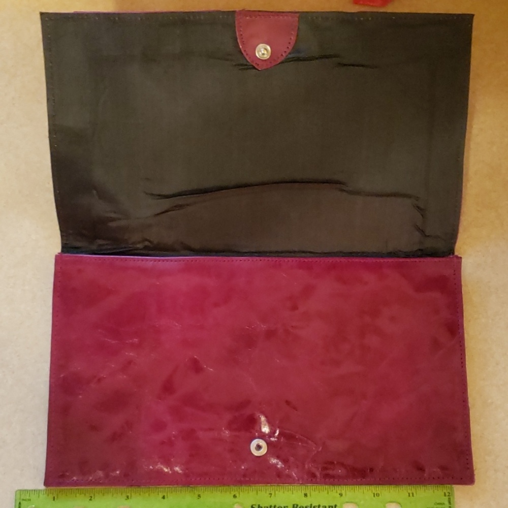 Vintage Leather Envelope Clutch - Picture 5 of 8